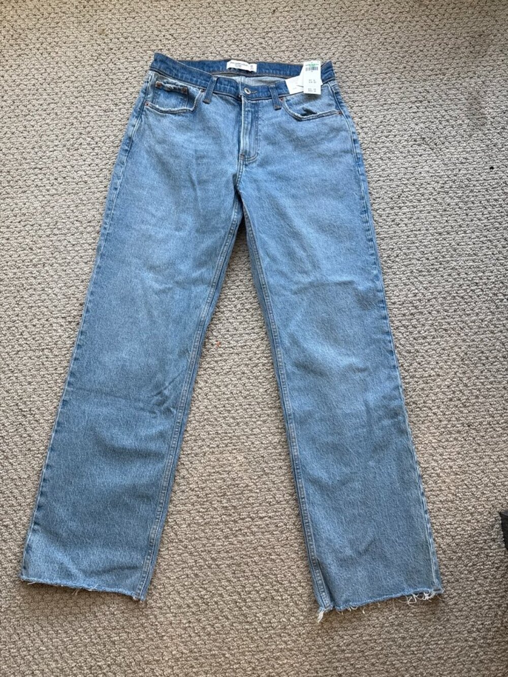 NWT Abercrombie & Fitch The Baggy Low Rise Jeans Size 26 Medium Wash